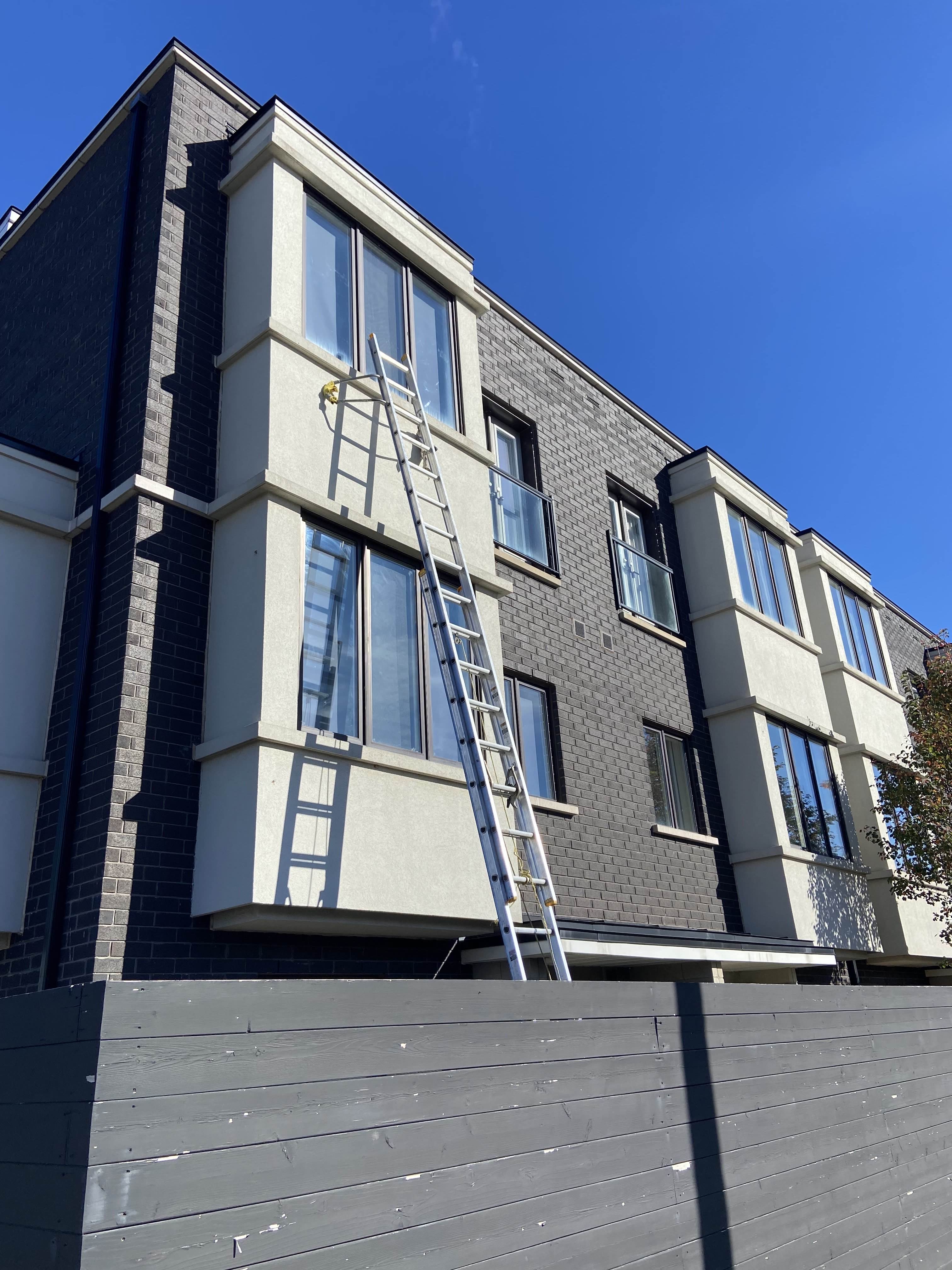 Commercial window cleaning services in GTA - Professional office and storefront cleaning
